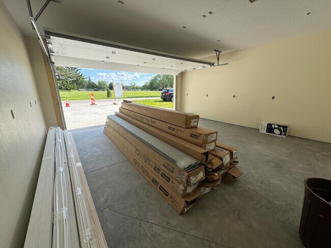 Building Photo - 721 Charlotte Ave