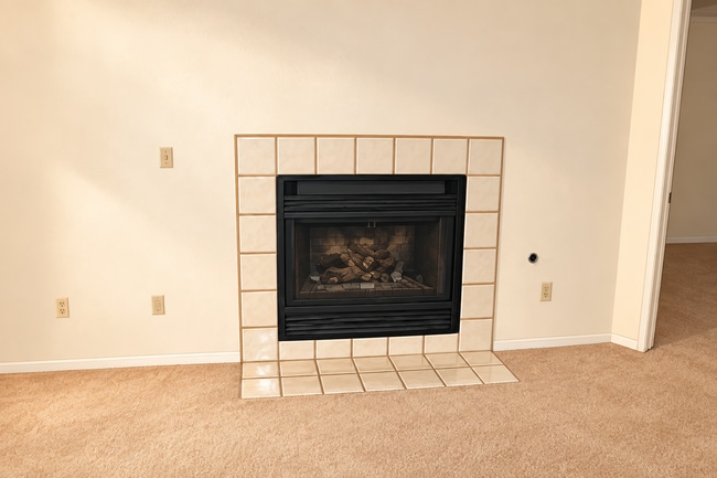 Building Photo - 3176 Shoshone Dr
