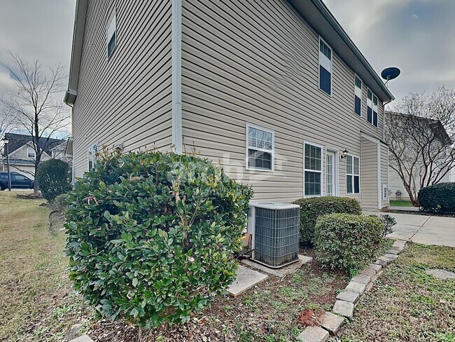 Building Photo - 2005 Brook Valley Run