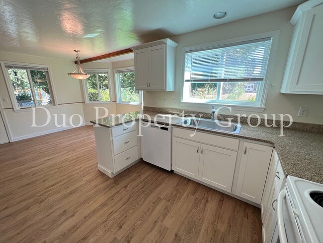 Building Photo - North Adams