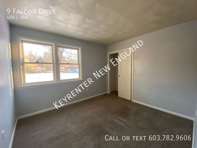 Building Photo - 9 Falcon Dr