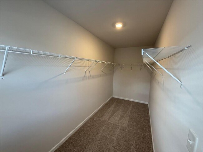 Building Photo - 131 Windover Wy