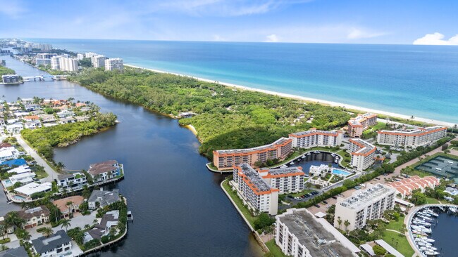 Building Photo - 2871 N Ocean Blvd