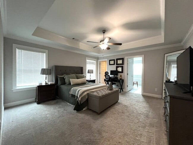 Building Photo - Available July 1, 2026!