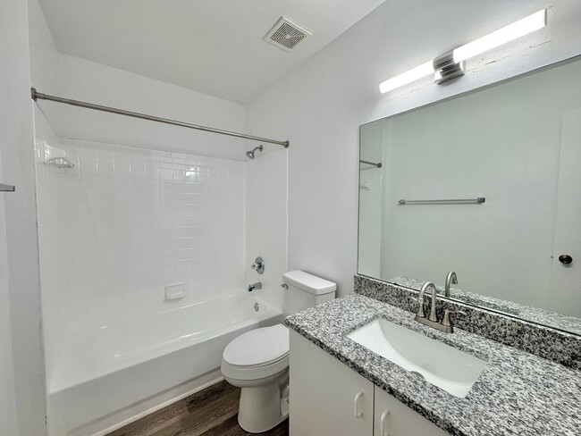 Building Photo - Winter Ridge - End Unit & Canal Front