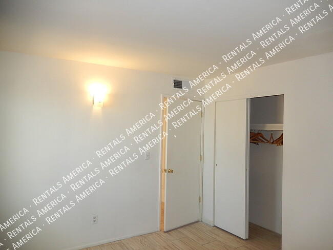 Building Photo - 7179 E 38th St