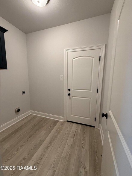 Building Photo - 135 Ridley Ln