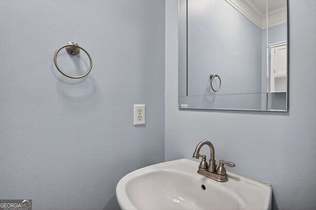 Building Photo - 354 E Creek Bend