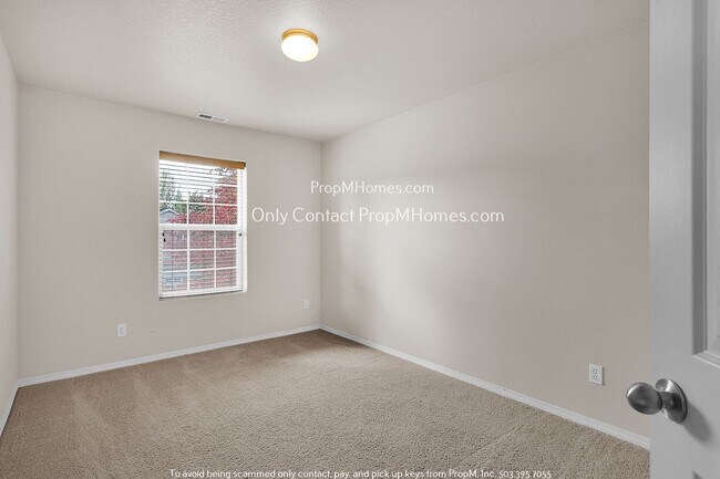Building Photo - 16255 SW Whistling Swan Ln
