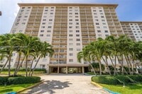 Building Photo - 400 Kings Point Dr