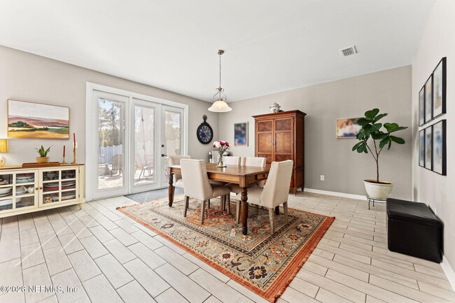 Building Photo - 563 Longmill Ln