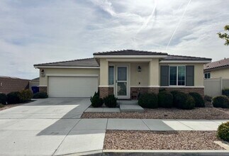 Building Photo - Westside Newer Built 4 + 3 With Solar