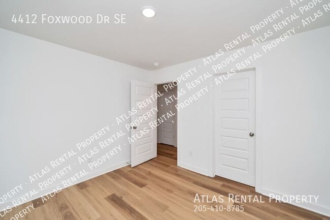 Building Photo - 4412 Foxwood Dr SE