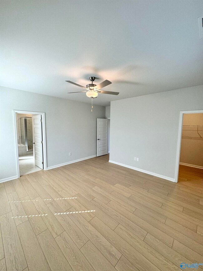 Building Photo - 28559 Halford Dr