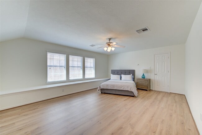 Building Photo - 14467 Basalt Ln