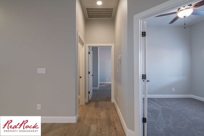 Building Photo - 2 Bedroom Townhome in Sky Ridge, Hurricane