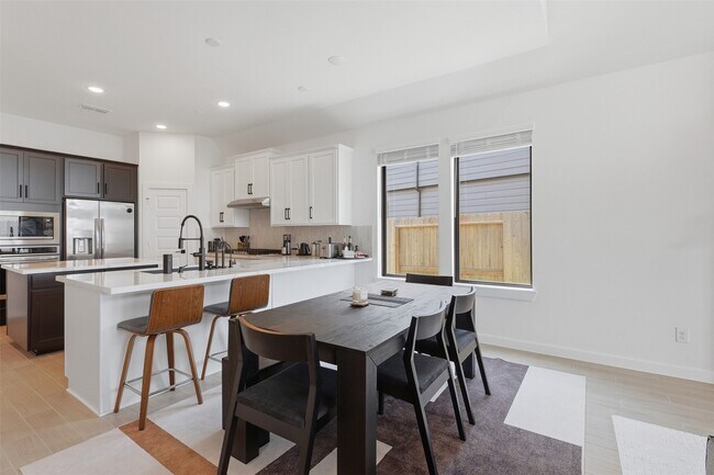 Building Photo - 26506 Brilliant Beam Wy