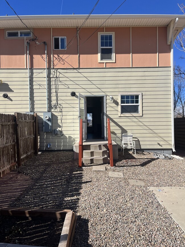 Building Photo - 708 Lowell Blvd