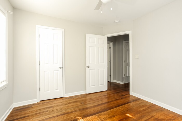 Building Photo - 1232 Will Scarlet Rd