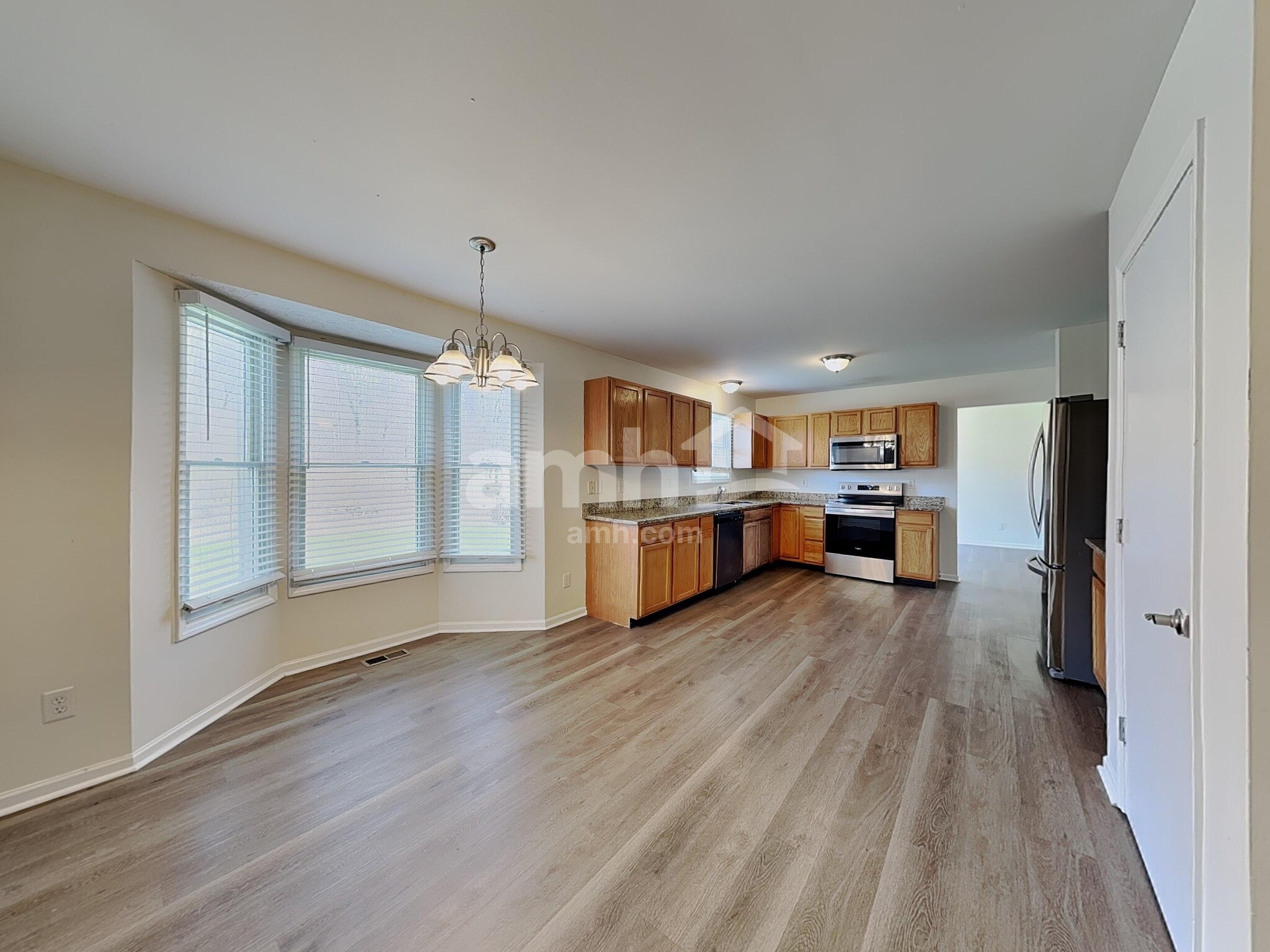 Building Photo - 1176 Tannic St