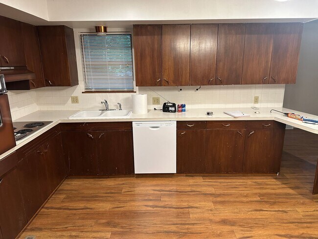Building Photo - 3 Bed 2 Bath Springfield, MO