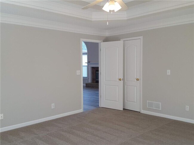 Building Photo - 404 Bennett Farms Pl