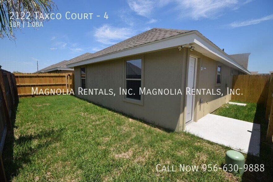 Building Photo - 2122 Taxco Ct