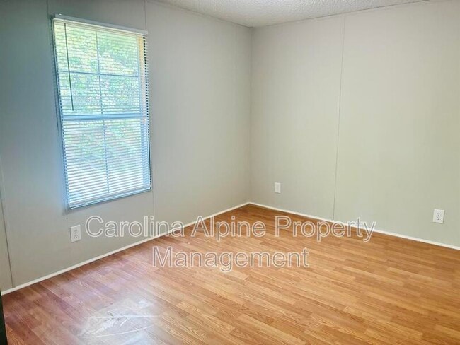 Building Photo - 3822 Towery Rd