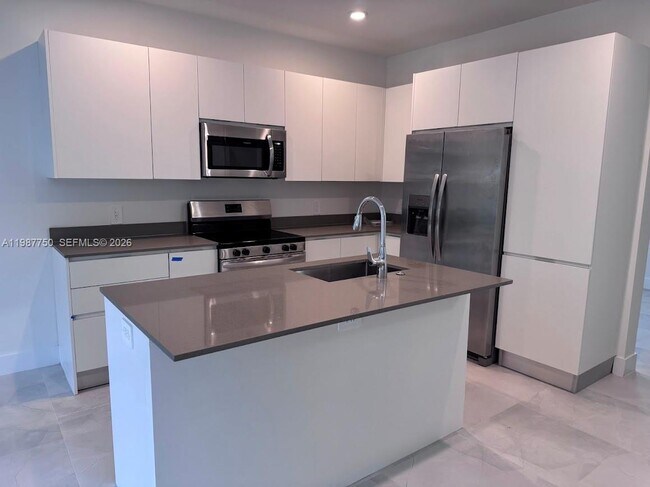 Building Photo - 34435 SW 189th Ct