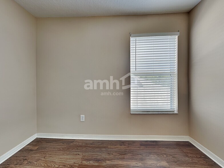 Building Photo - 11228 Madison Park Dr