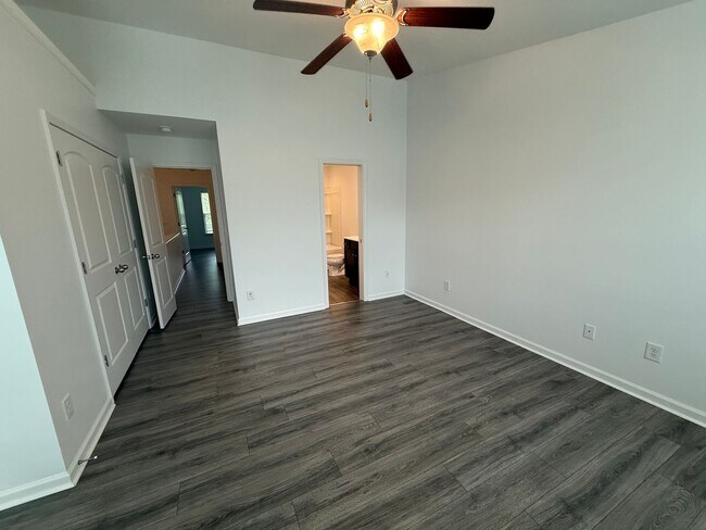 Building Photo - 5448 Farm House Trail