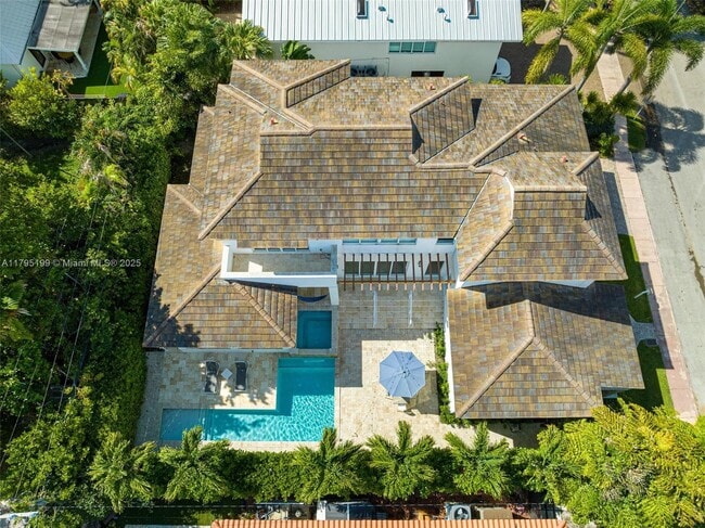 Building Photo - 689 Glenridge Rd