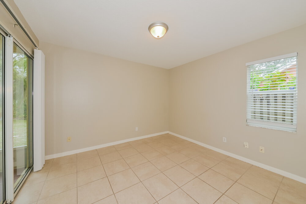 Building Photo - 7703 33rd Ln E