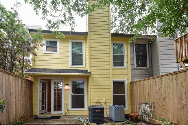 Building Photo - 2012 McDuffie St