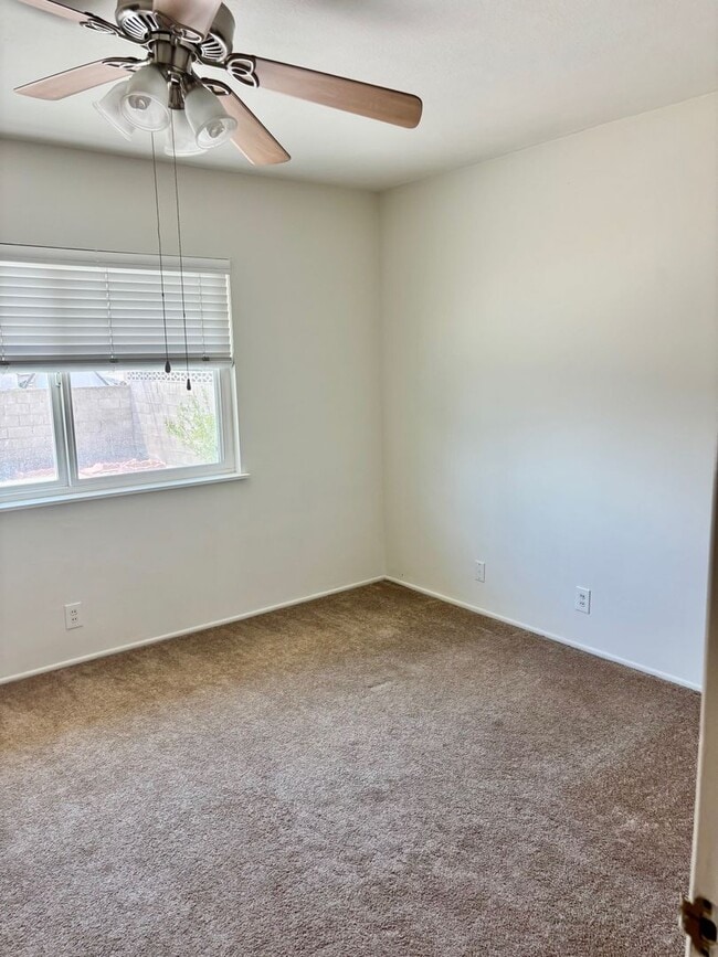 Building Photo - 2850 S Whispering Lakes Ln