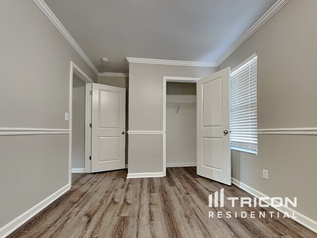 Building Photo - 3534 Mica Cir SE