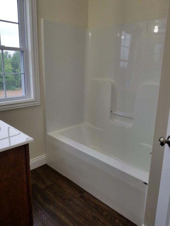 Building Photo - GREAT 3 BED 2 BATH CONDO!!!