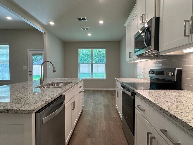 Building Photo - 3065 Guinn Farms Rd