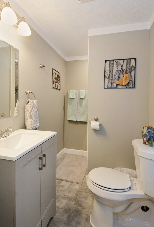 Building Photo - FURNISHED / ALL UTILITIES INCLUDED MONTHLY RENTAL RANCH HOME