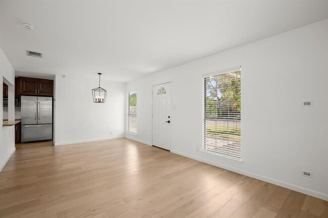 Building Photo - 1603 Grayford Dr