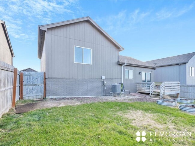 Building Photo - Cozy 3-Bedroom, 2-Bathroom Home! OPEN HOUSE, Wednesday 5/13/2026 4-5pm