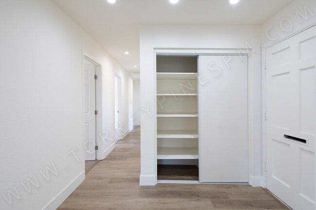 Building Photo - OPEN HOUSE: 11/1 2-3PM ~ Fully Renovated 4...