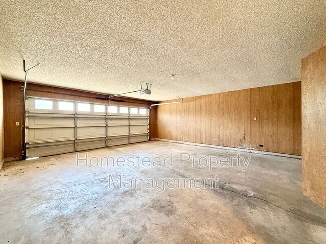 Building Photo - 12308 Green Valley Dr
