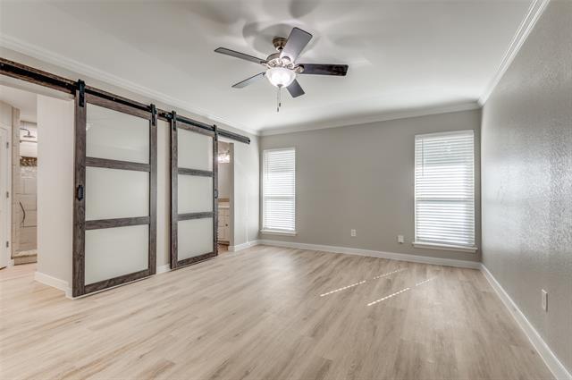 Building Photo - 2020 Normandy Dr