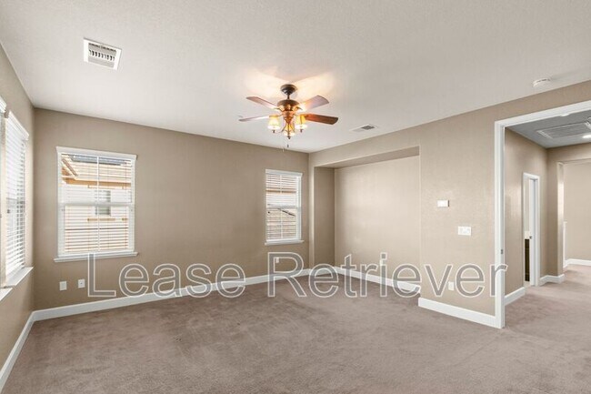 Building Photo - 479 W Esplanade Dr
