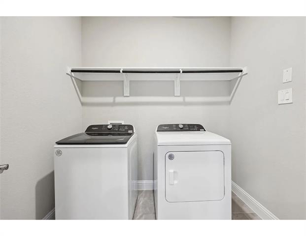 Building Photo - 707 Hemingway Ln