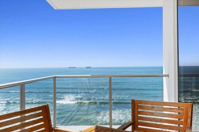 Building Photo - 1830 Avenida Del Mundo