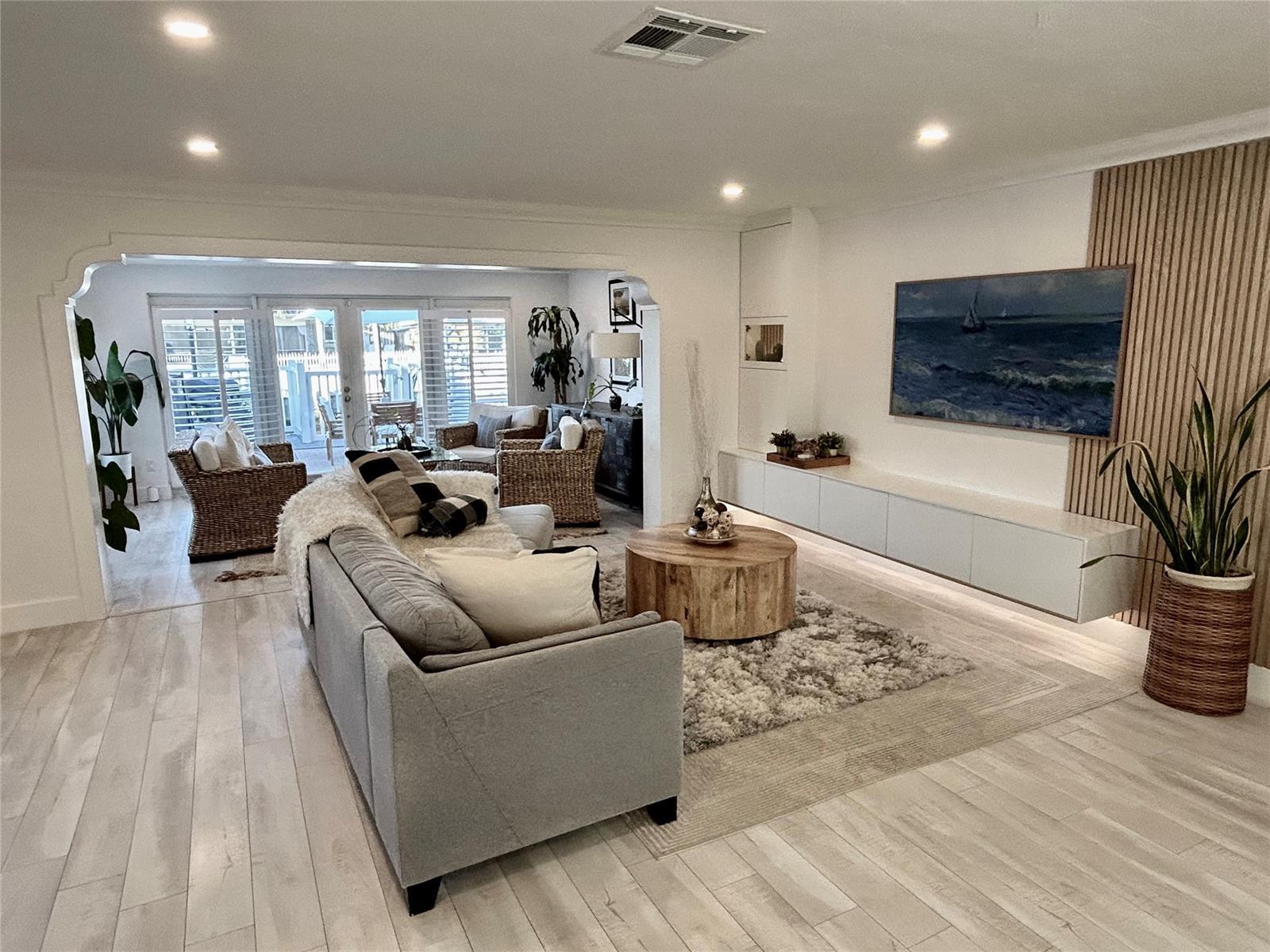 Building Photo - 1473 NE 53rd Ct