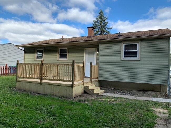 Building Photo - 311 Ventura Dr