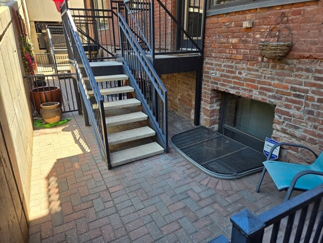 Building Photo - 2960 Inca St